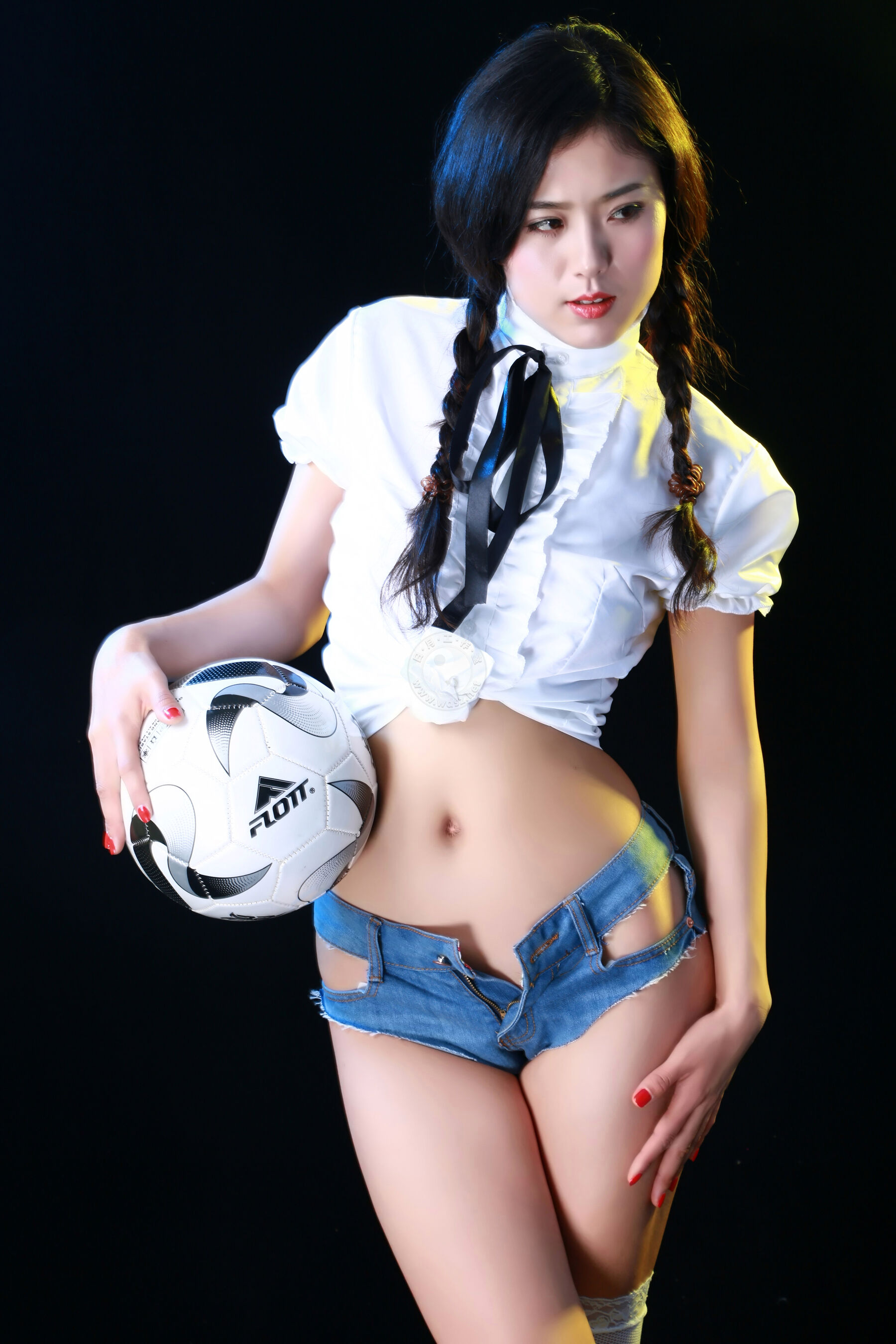 国模阿婕人体私拍套图 | Page 28